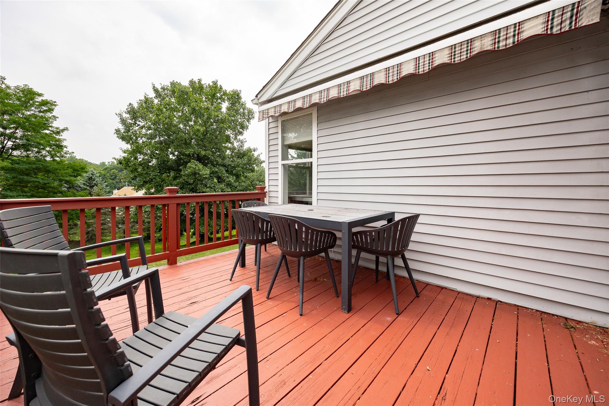 28 Tall Tree Lane Property Photo 16