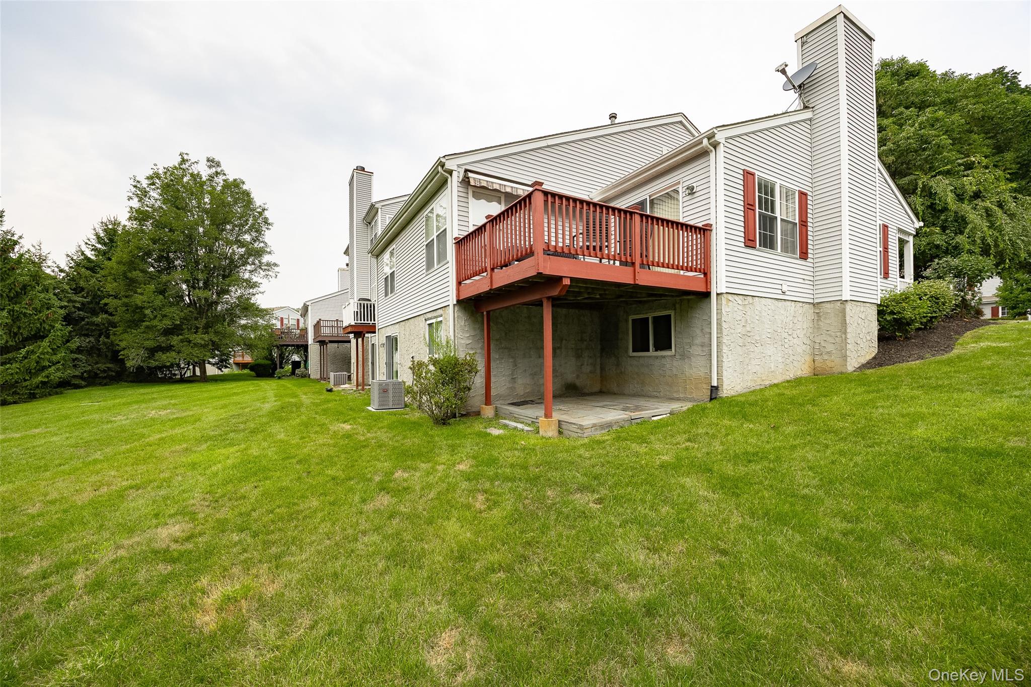 28 Tall Tree Lane Property Photo 32