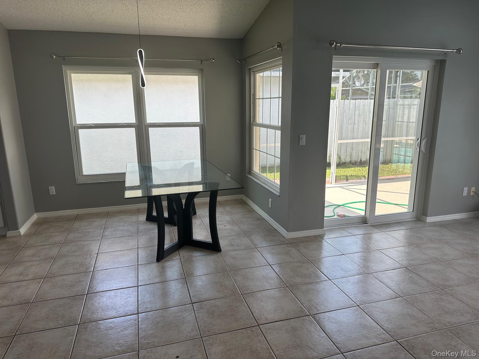 3222 Brewster Drive Property Photo 3