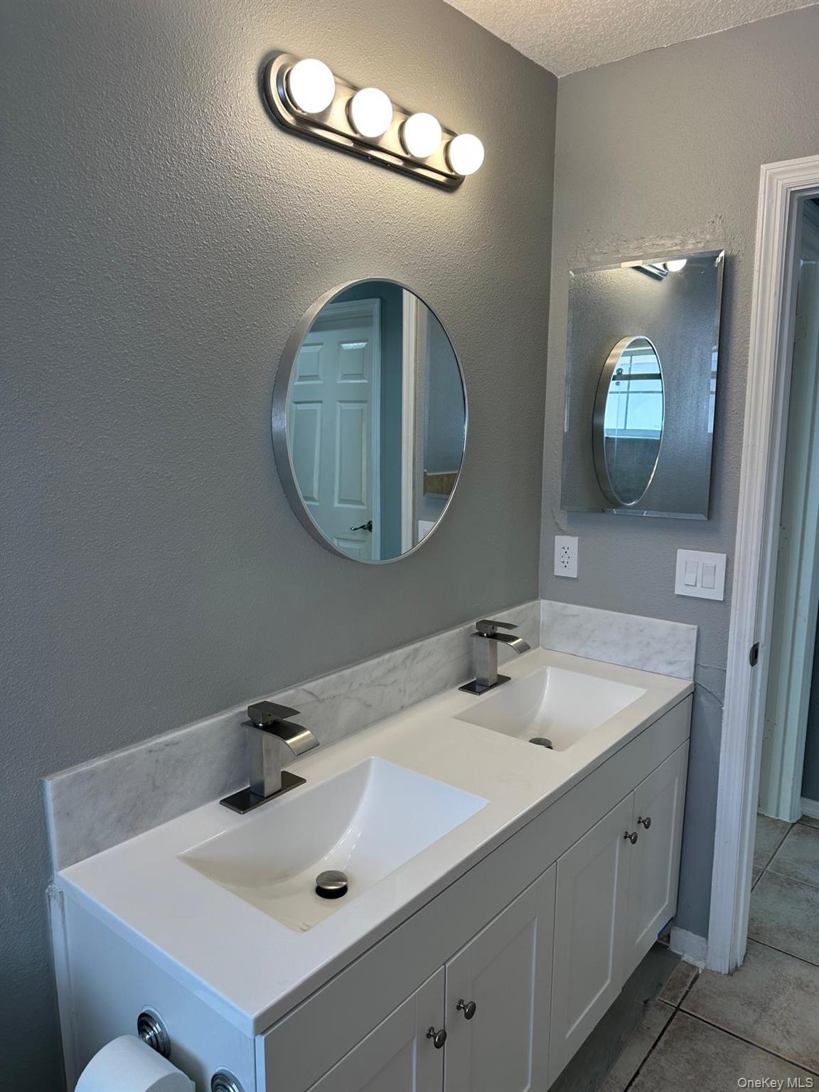 3222 Brewster Drive Property Photo 4