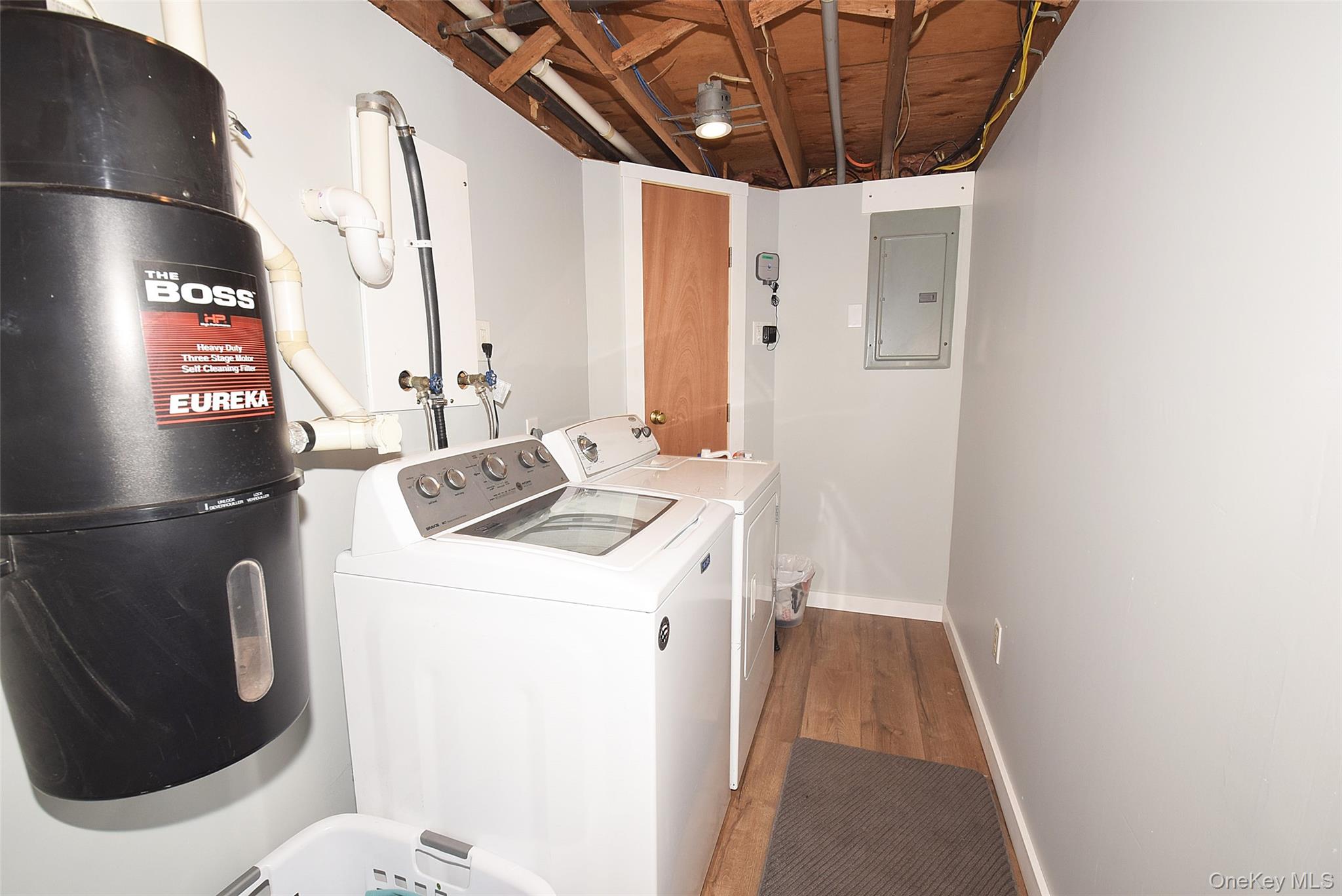 587 Johnson Avenue Property Photo 19