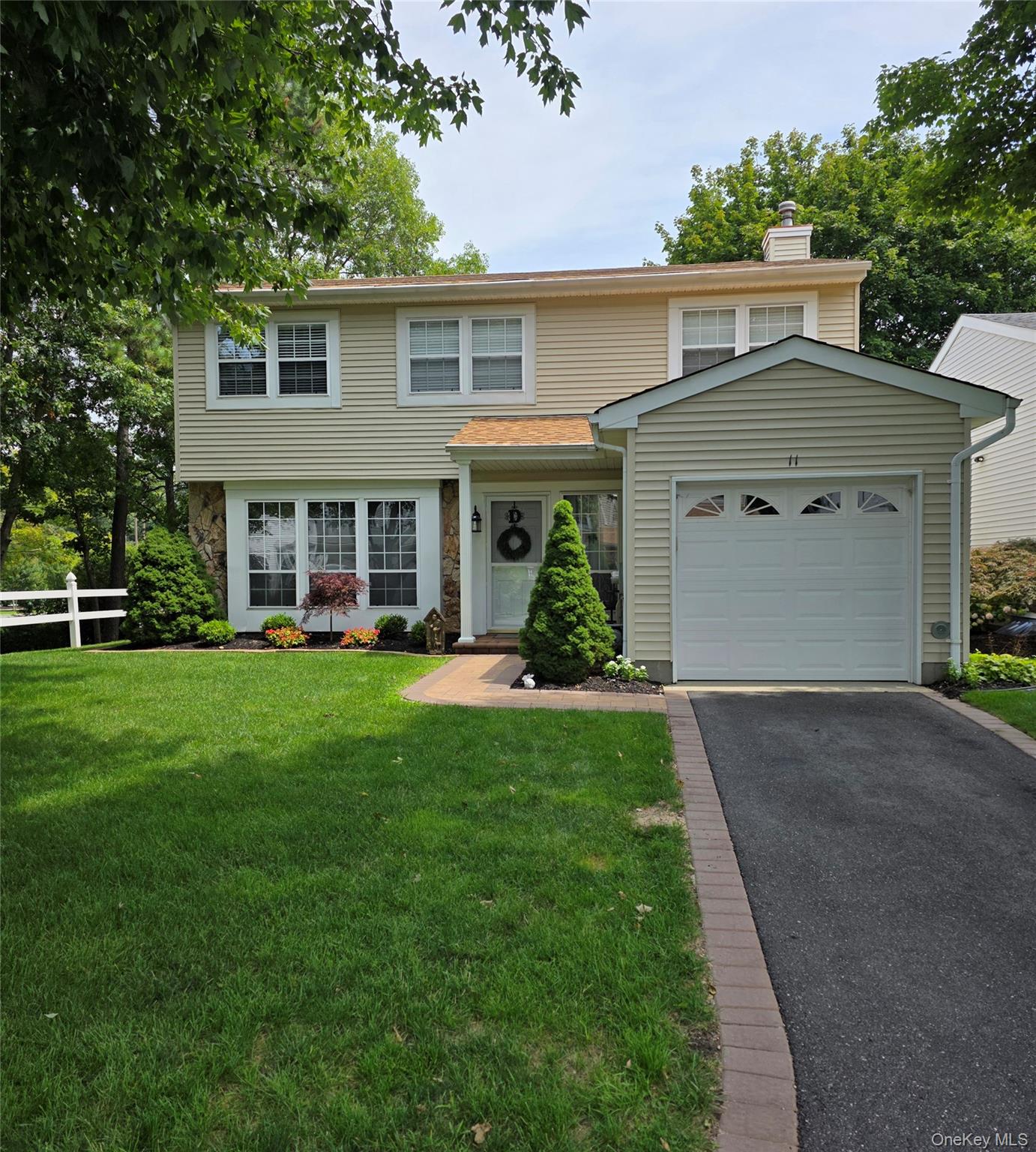 11 Colony Drive Property Photo 1