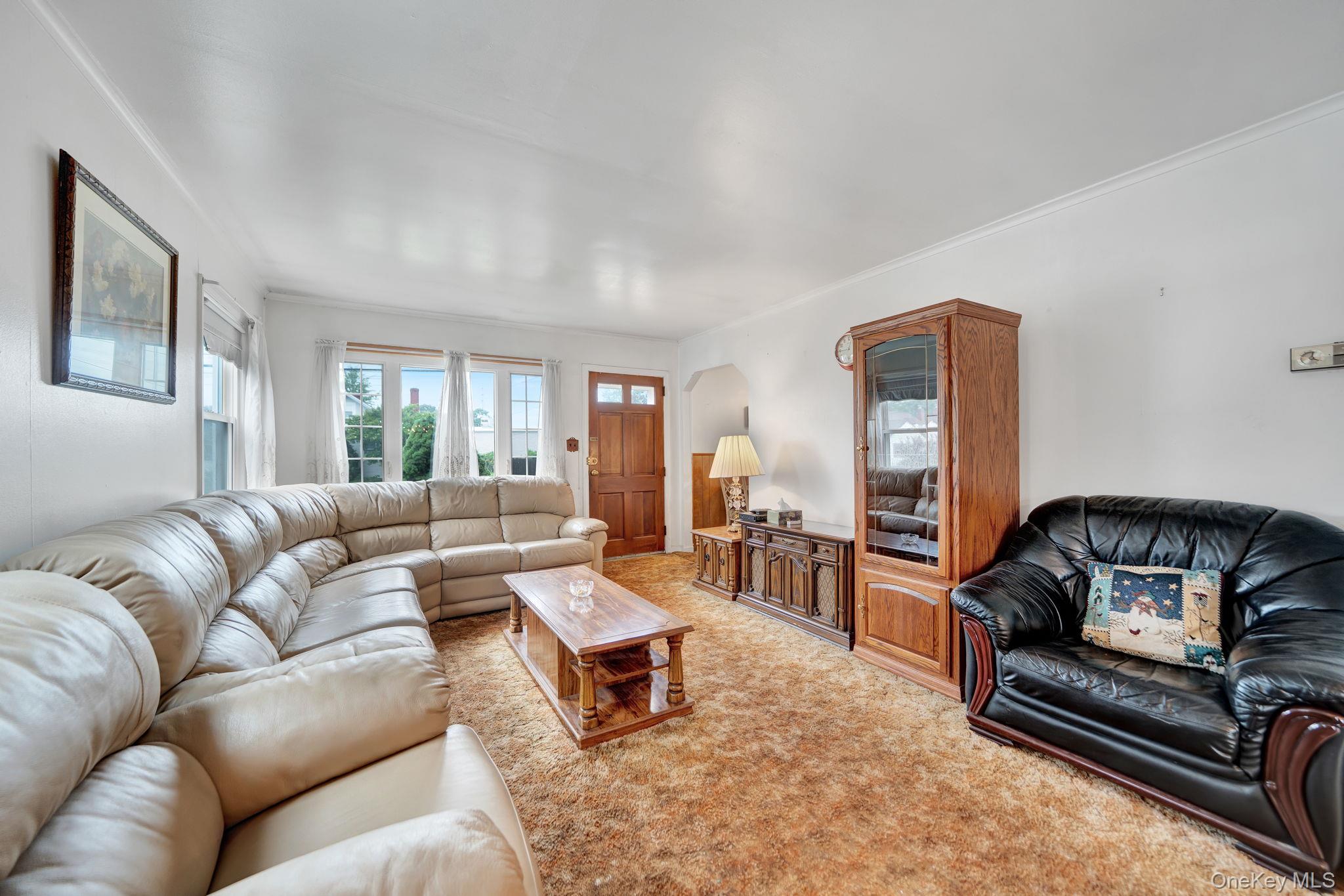 6 Lippold Street Property Photo 7