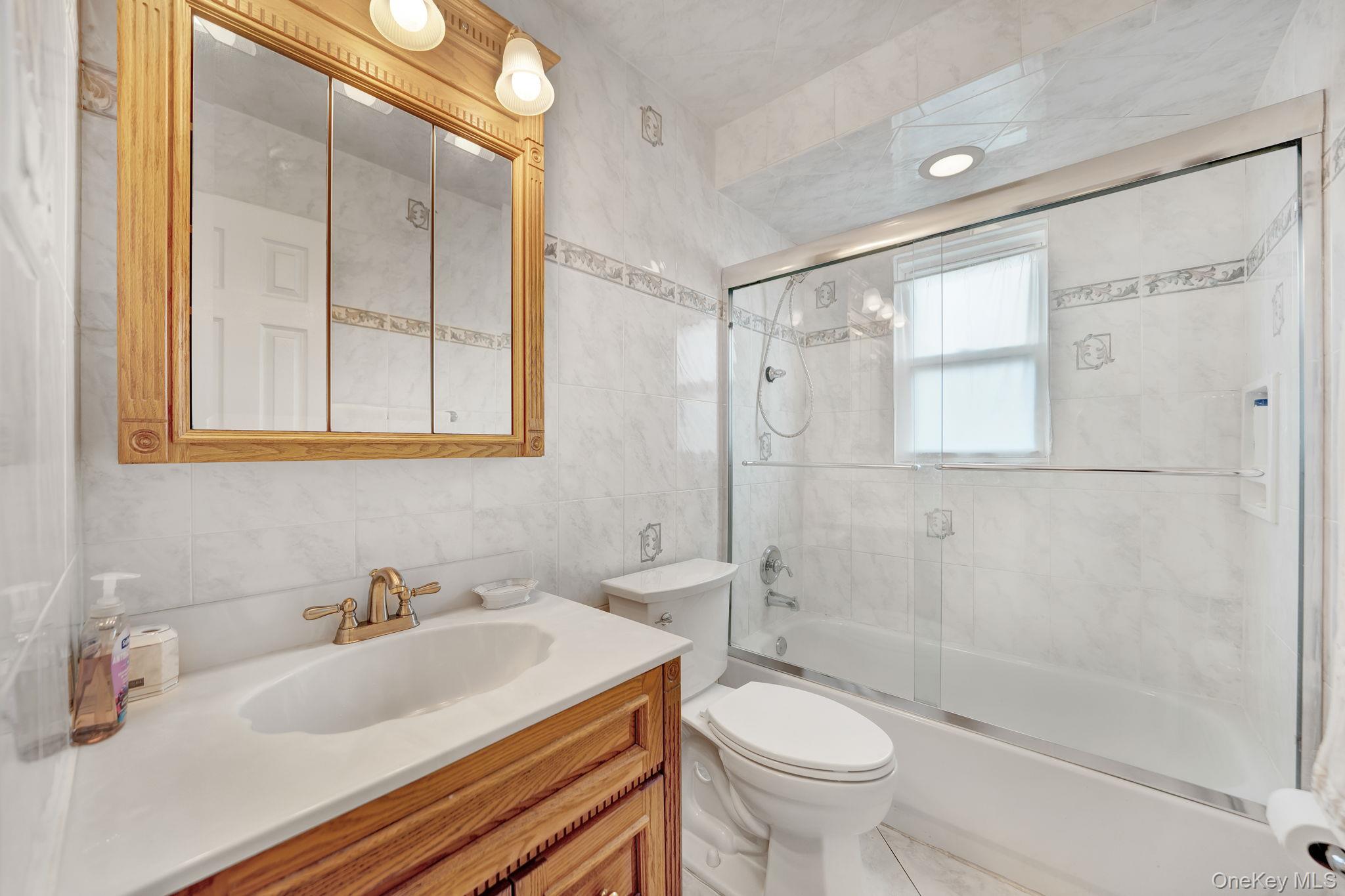 6 Lippold Street Property Photo 14