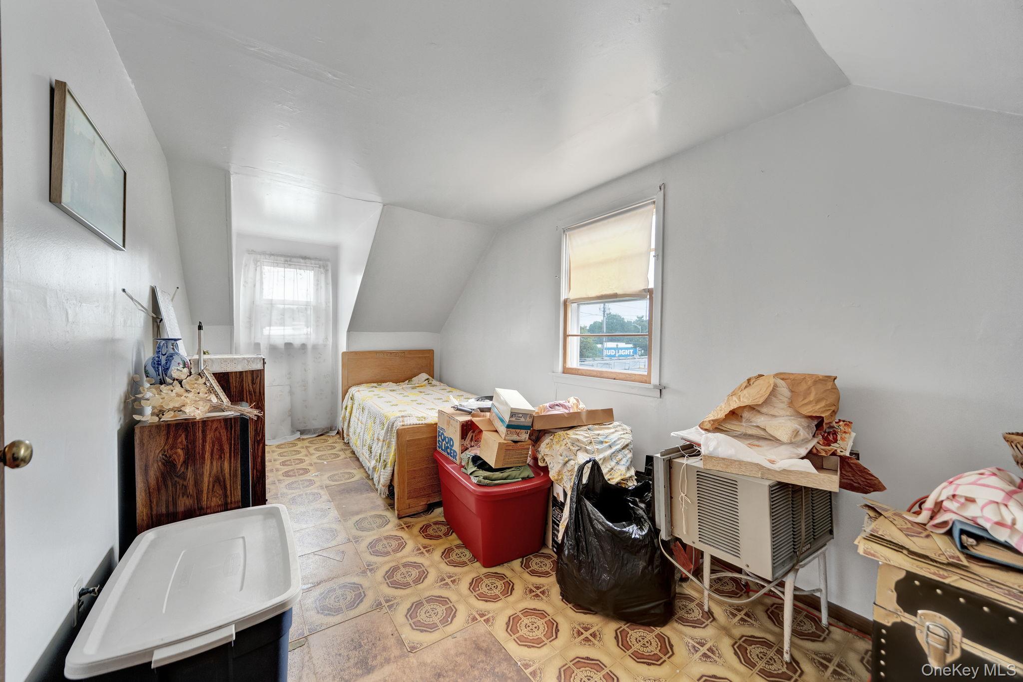 6 Lippold Street Property Photo 22