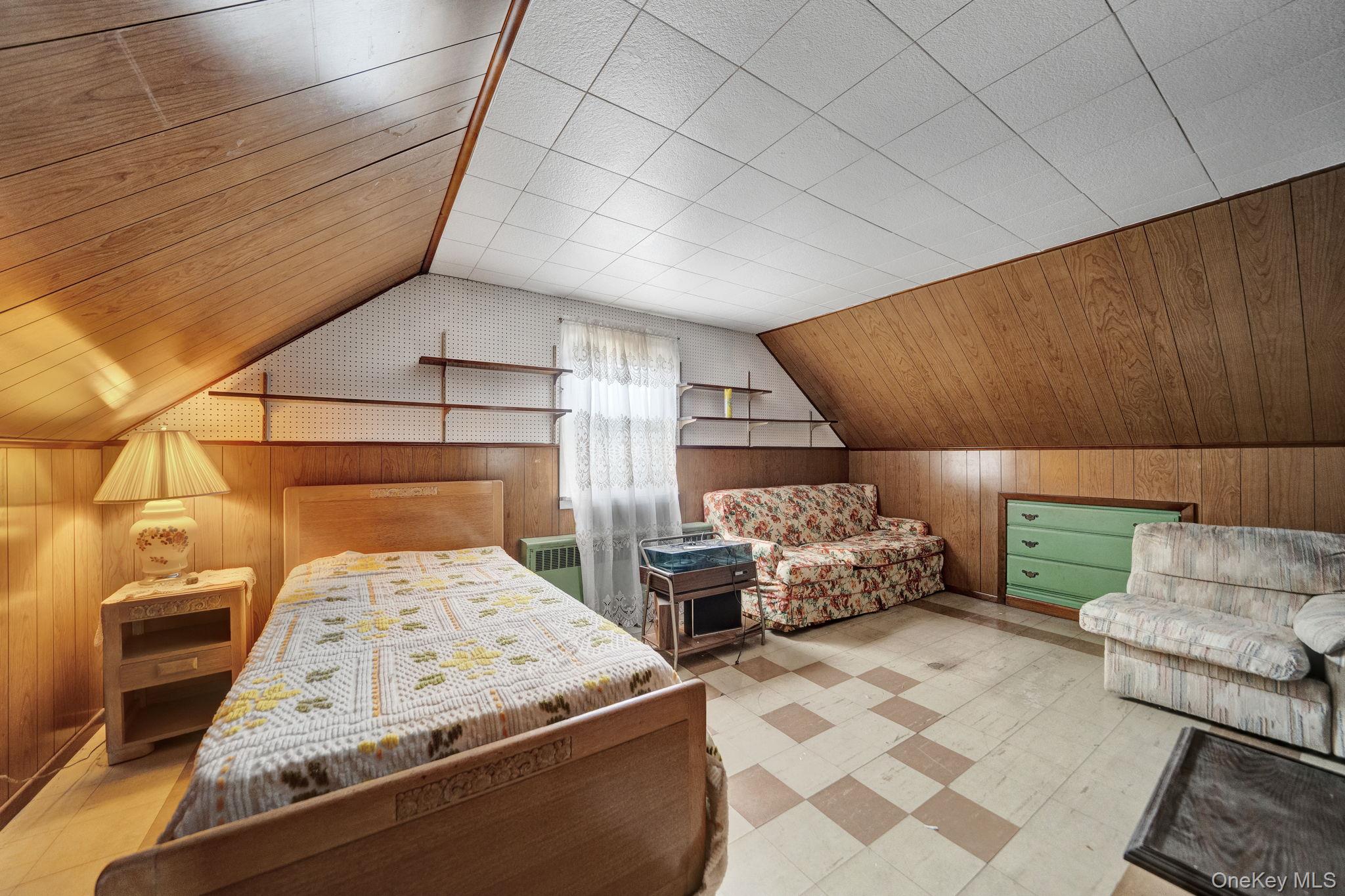 6 Lippold Street Property Photo 23