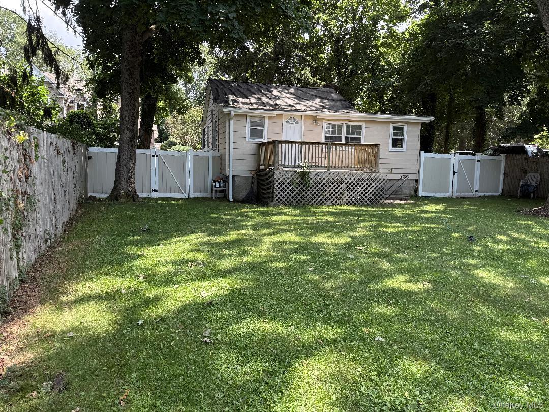 18 Kew Property Photo 16