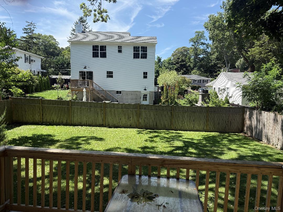 18 Kew Property Photo 18