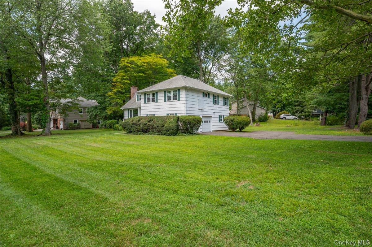 27 Meadowlark Road Property Photo 2