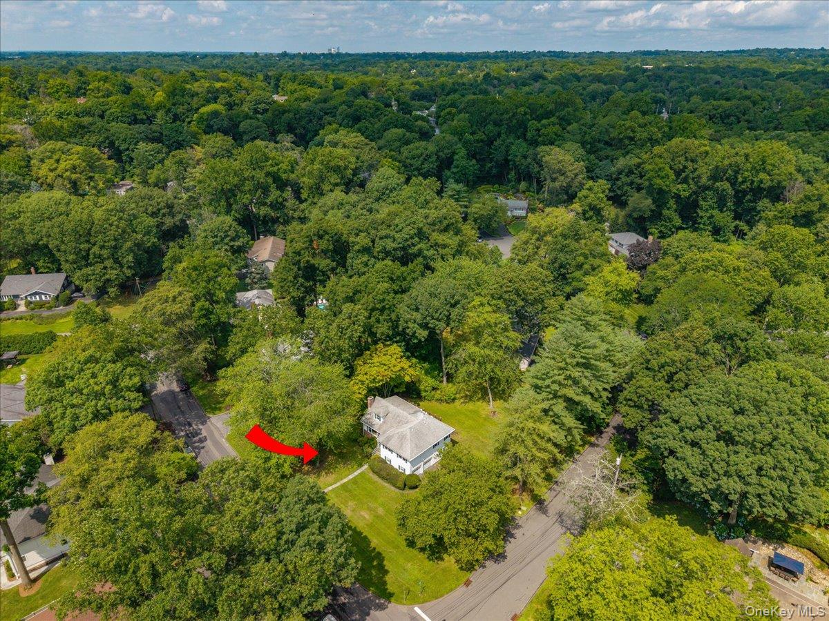 27 Meadowlark Road Property Photo 3