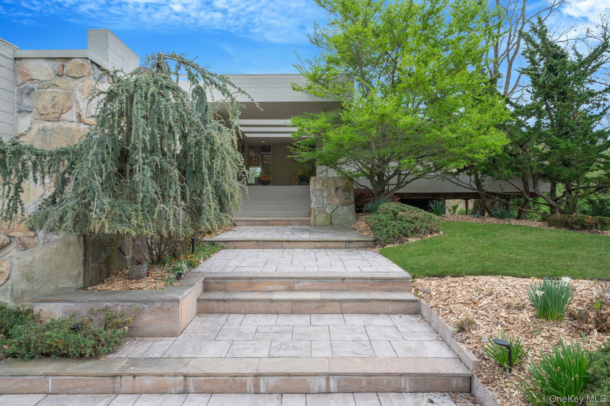 5 Kew Court Property Photo 7