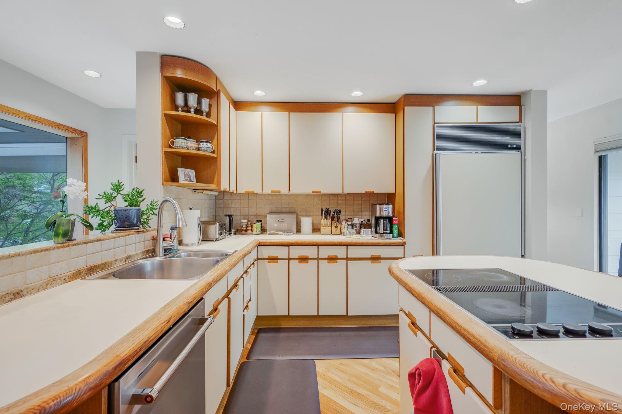 5 Kew Court Property Photo 19