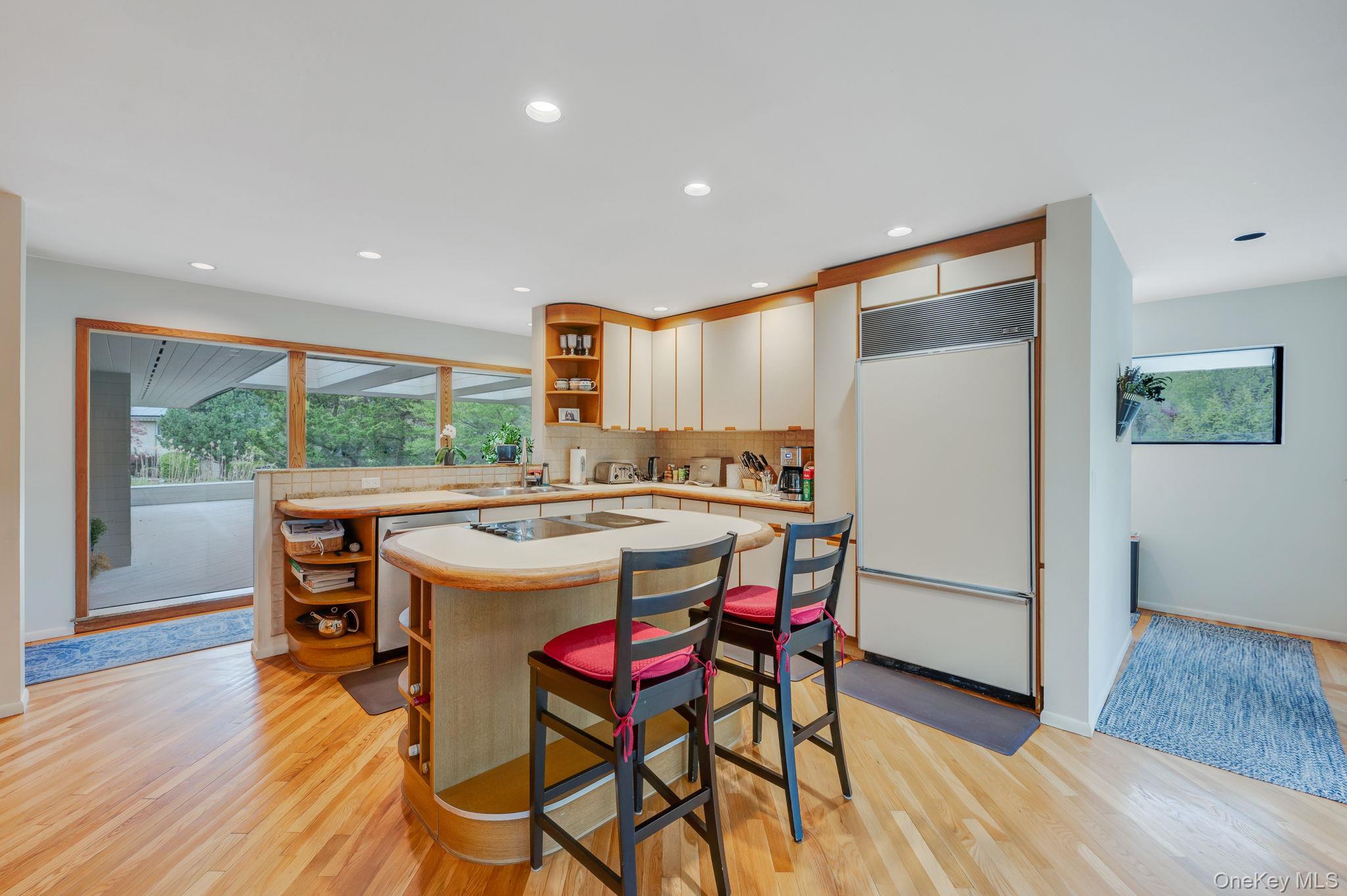 5 Kew Court Property Photo 21