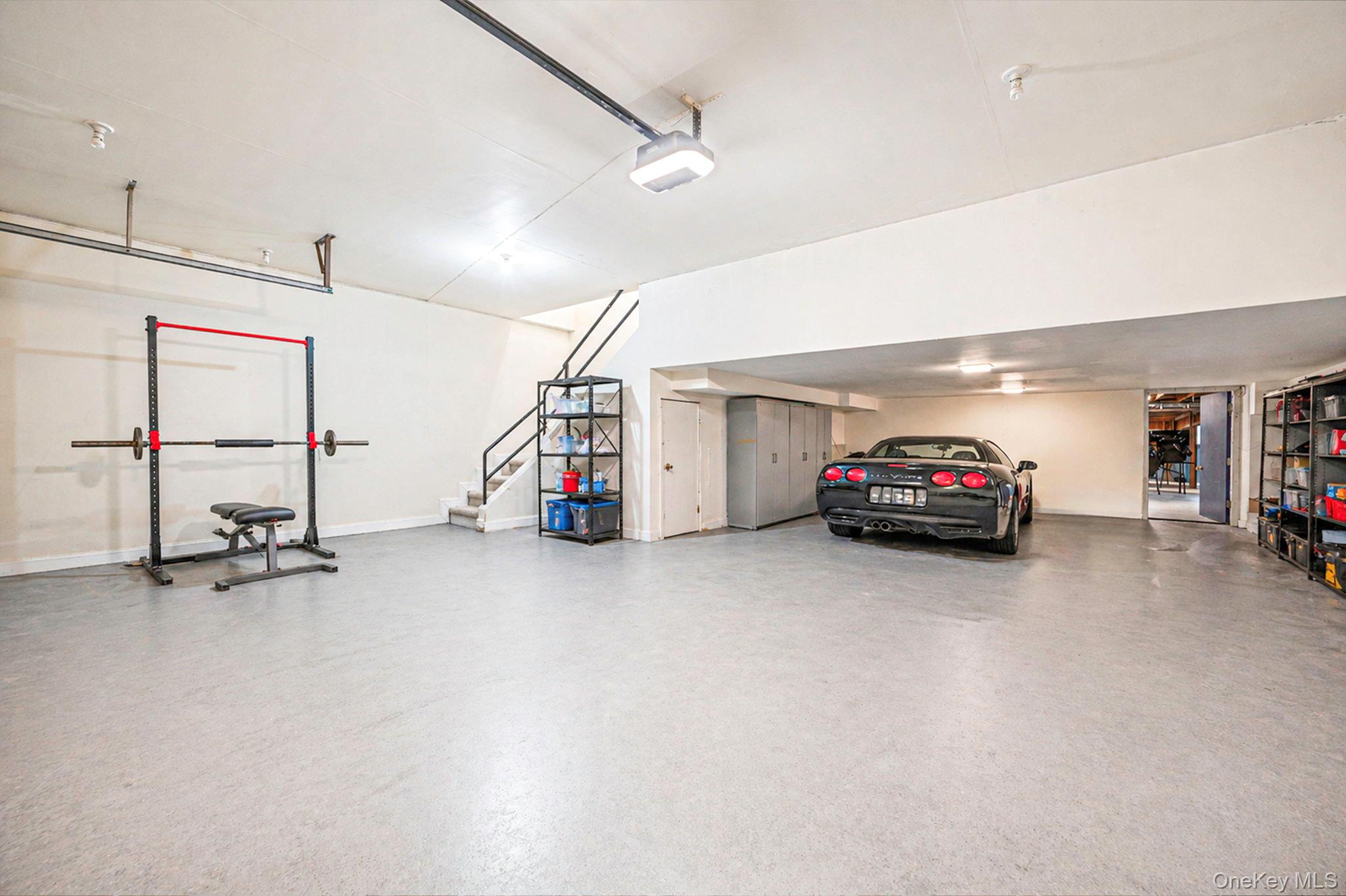 5 Kew Court Property Photo 38