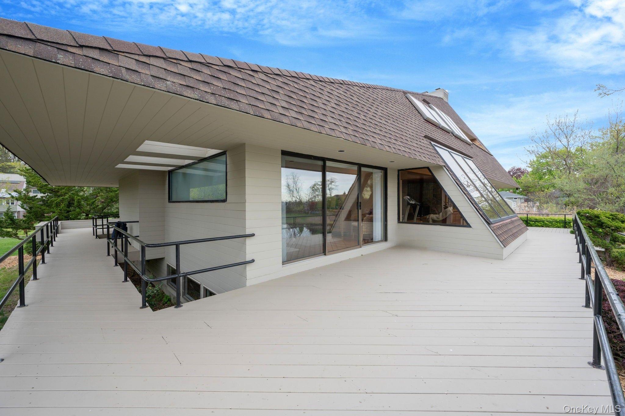 5 Kew Court Property Photo 43
