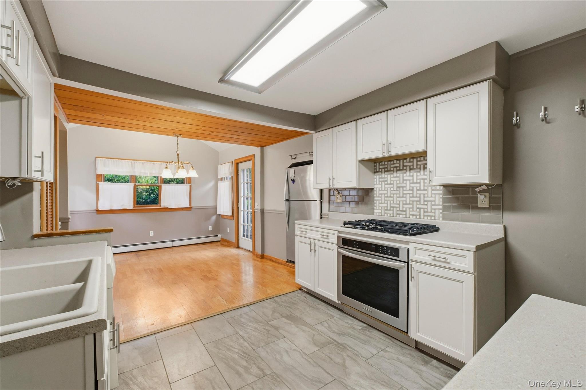 1200 Union Avenue Property Photo 10
