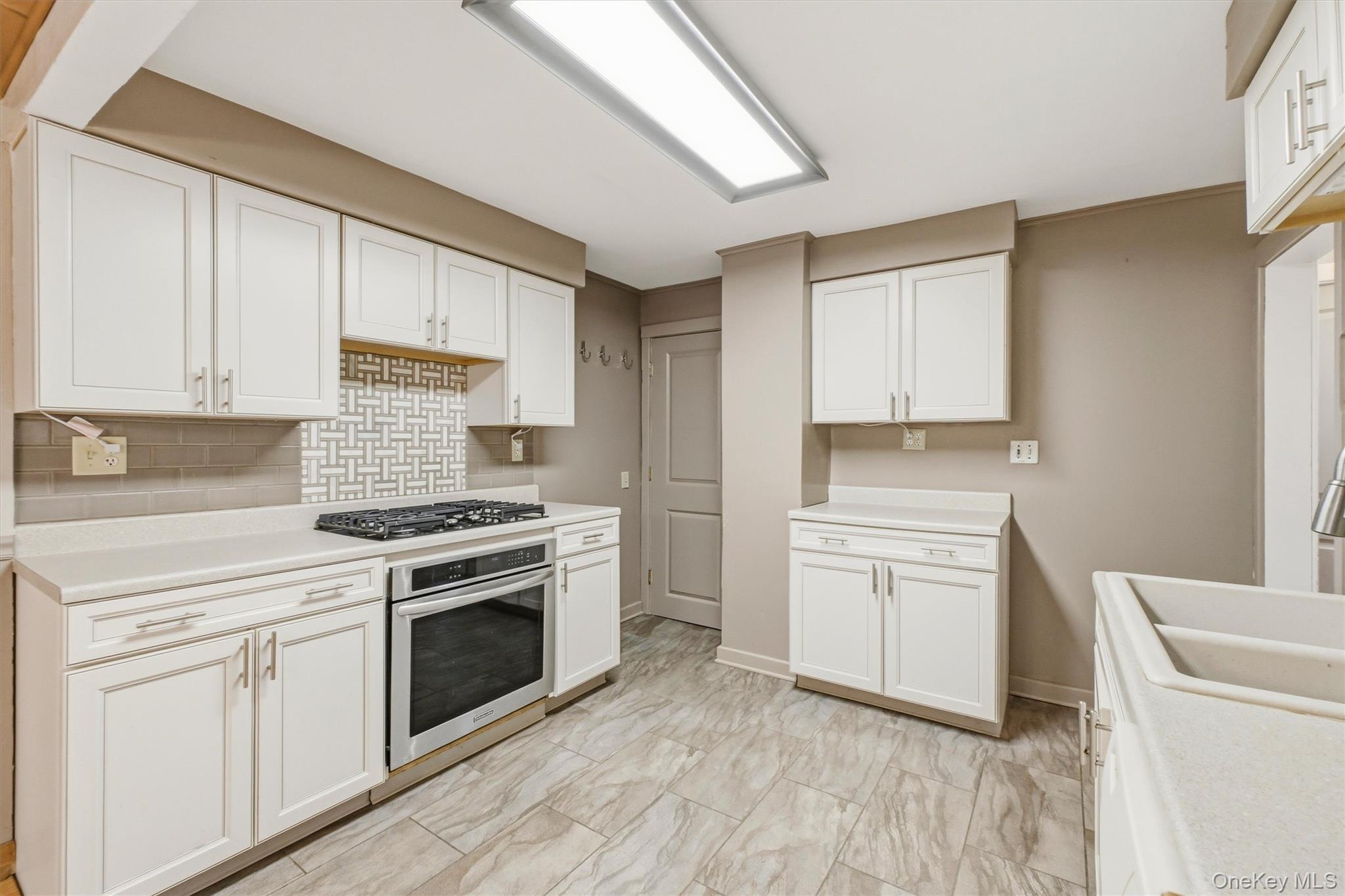 1200 Union Avenue Property Photo 12
