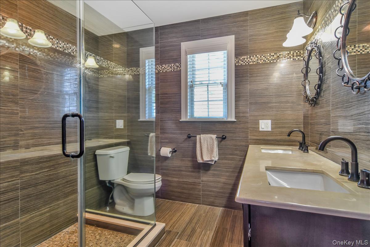 954 Glenridge Avenue Property Photo 14