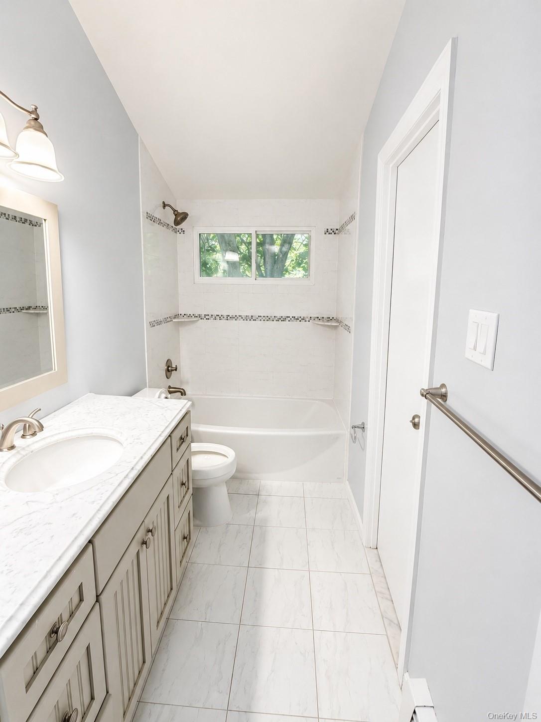 150 8th Avenue Property Photo 4
