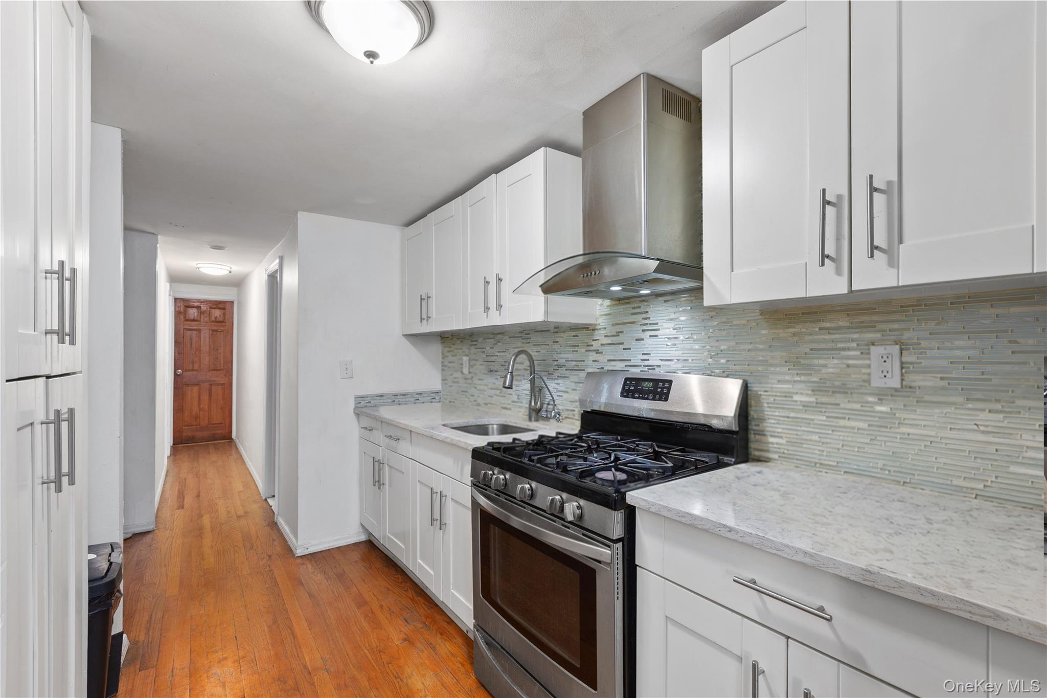 1727 Hunt Avenue Property Photo 2