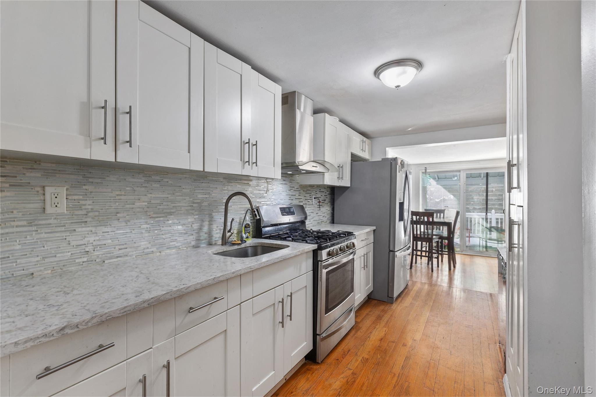 1727 Hunt Avenue Property Photo 3