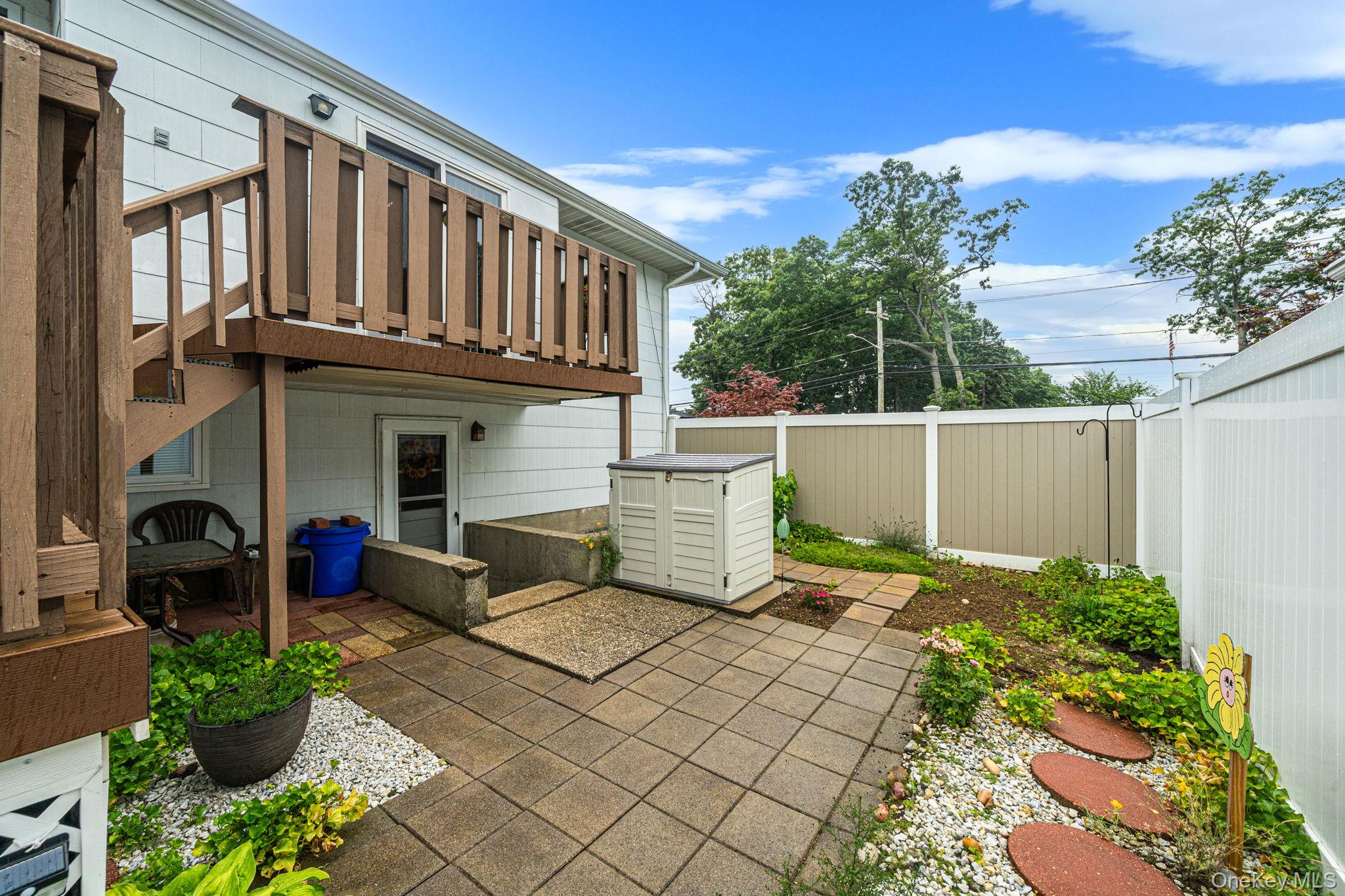 480 Fenimore Avenue Property Photo 8