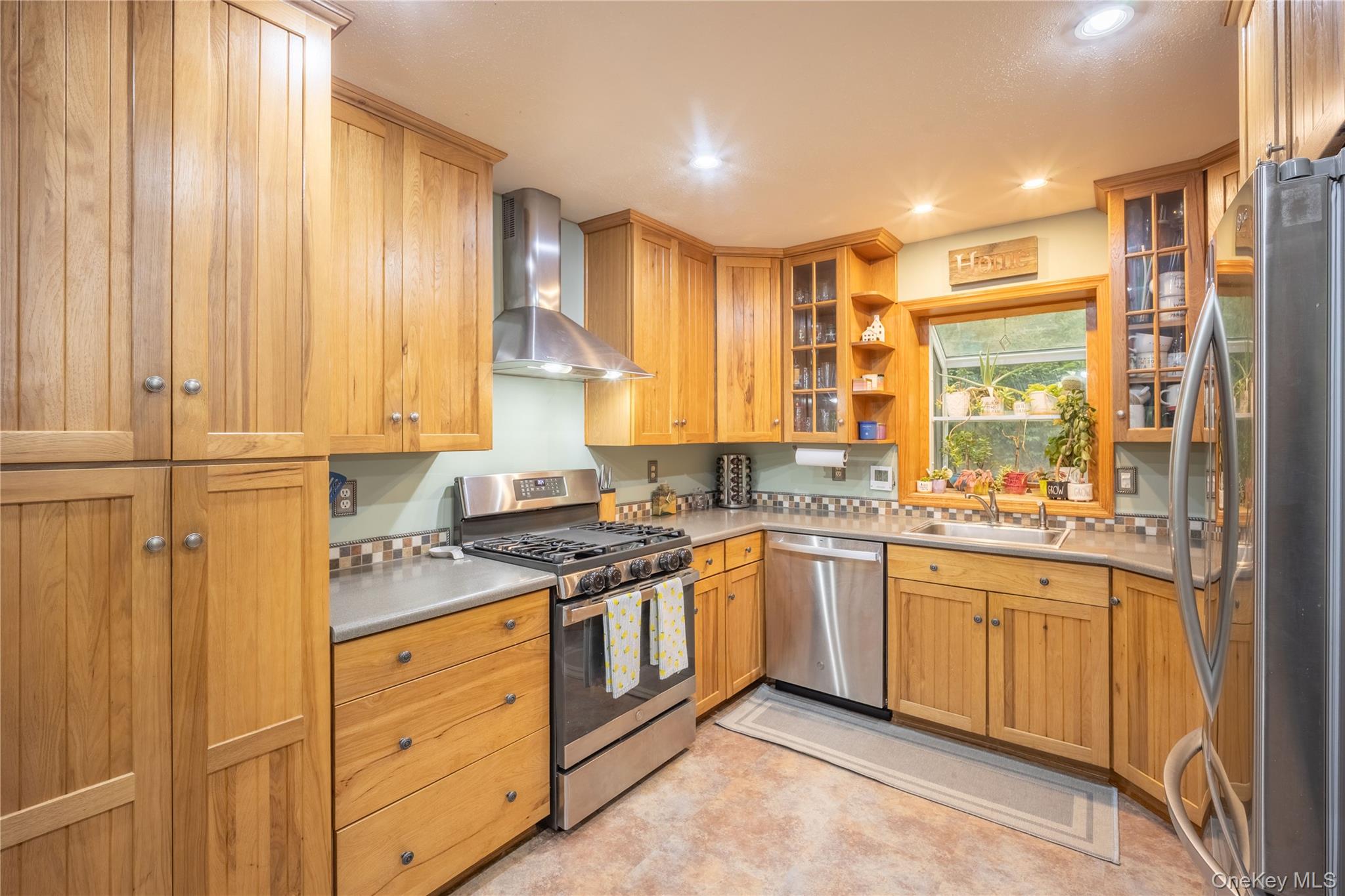 22 Hemlock Court Property Photo 7