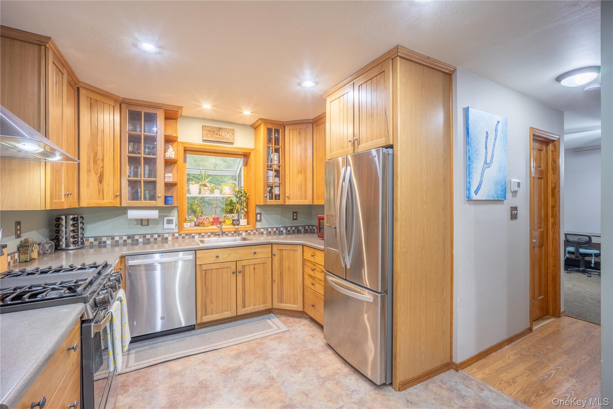 22 Hemlock Court Property Photo 8