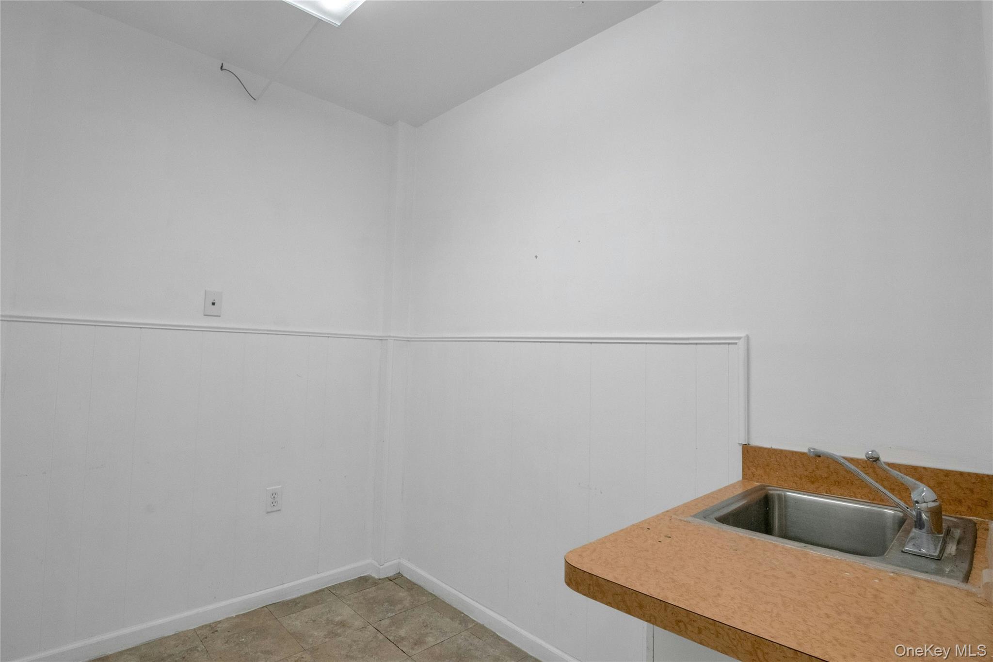 2400 Davidson Avenue Ground Fl Office Property Photo 9
