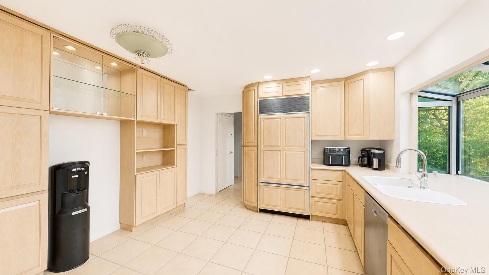 9 Arbor Road Property Photo 11