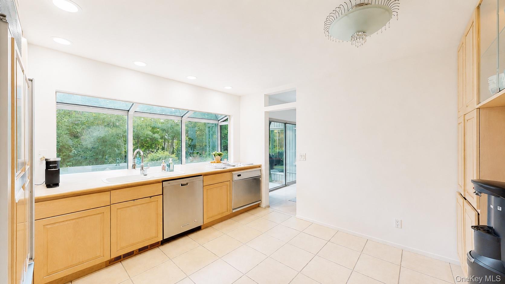 9 Arbor Road Property Photo 12