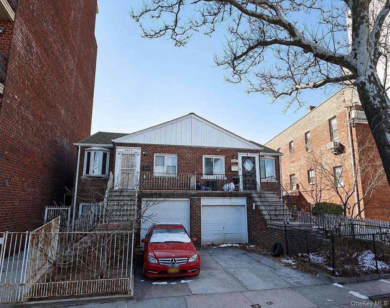 3431 Bruckner Boulevard Property Photo 1