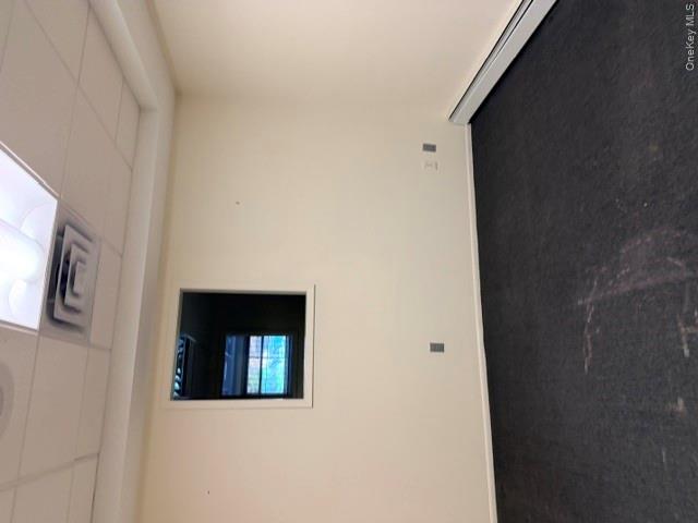 29 E Merrick Road Property Photo 18