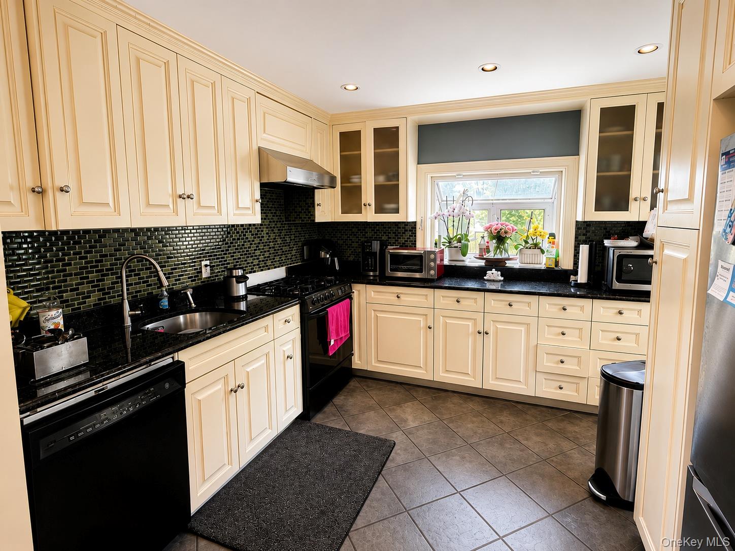 5 Colden Avenue Property Photo 4