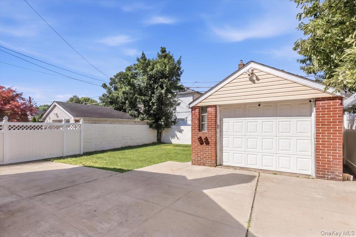 82-56 248th Street Property Photo 26