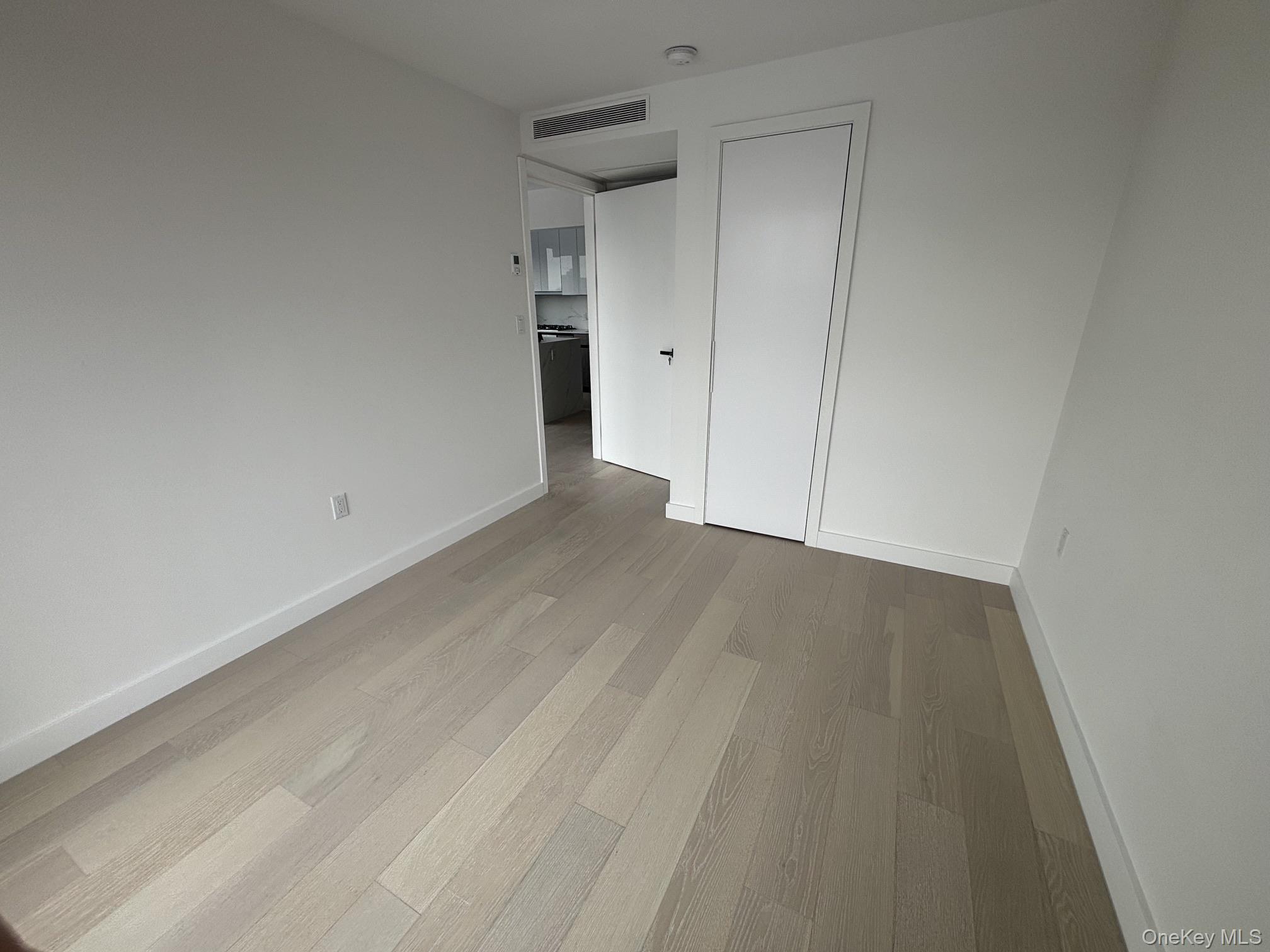 14449 Northern Boulevard 718 Property Photo 14