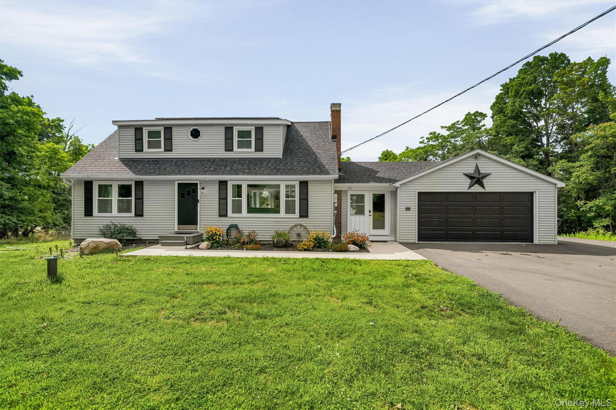 80 Burlingham Road Property Photo 1