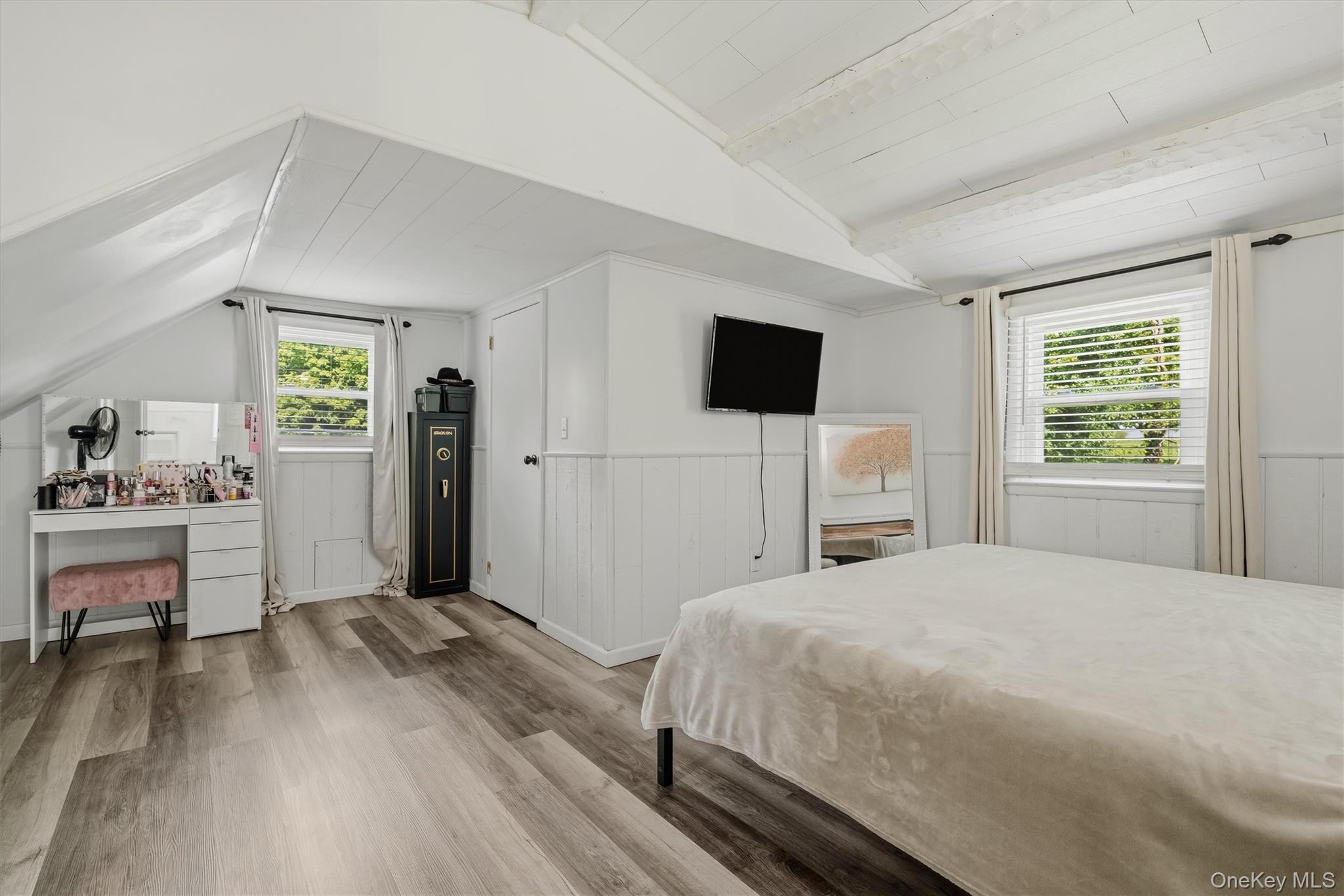 80 Burlingham Road Property Photo 17