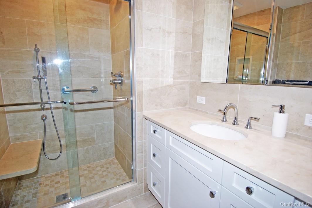 27010 Grand Central 22g Property Photo 17