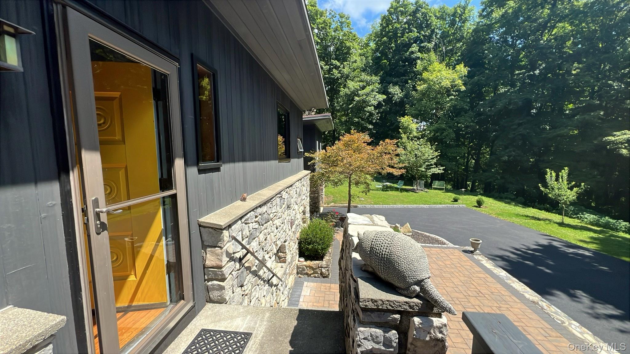 16 Briar Hill Road Property Photo 6