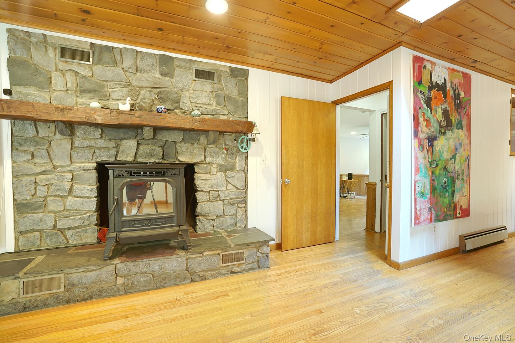 16 Briar Hill Road Property Photo 12