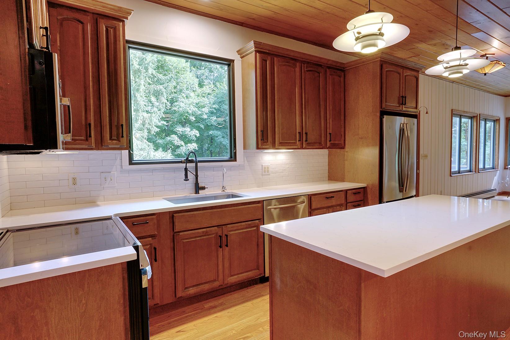 16 Briar Hill Road Property Photo 15