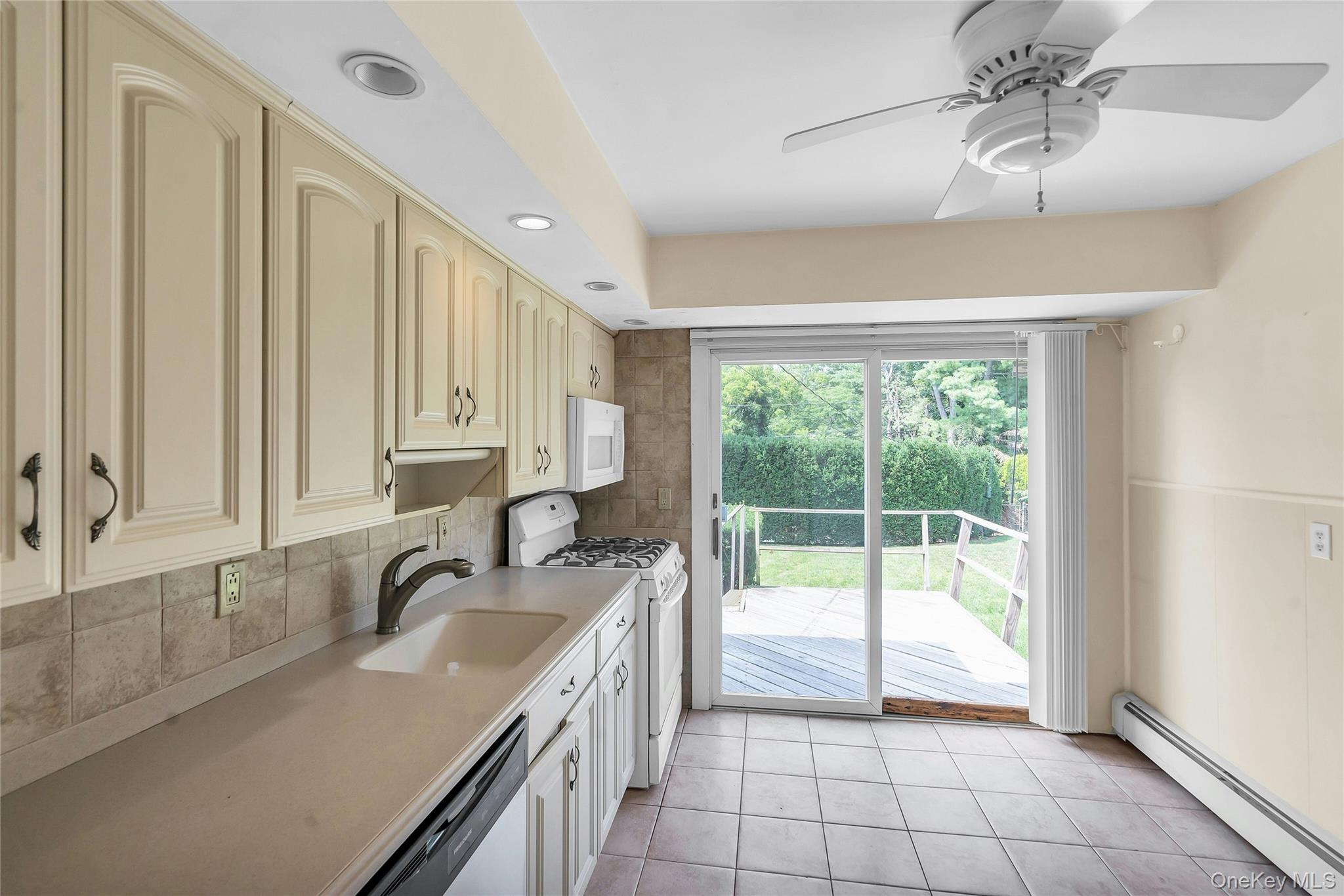 4 Crabapple Lane Property Photo 8