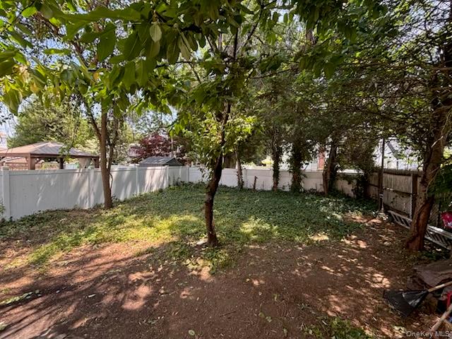 120 Clunie Avenue Property Photo 7
