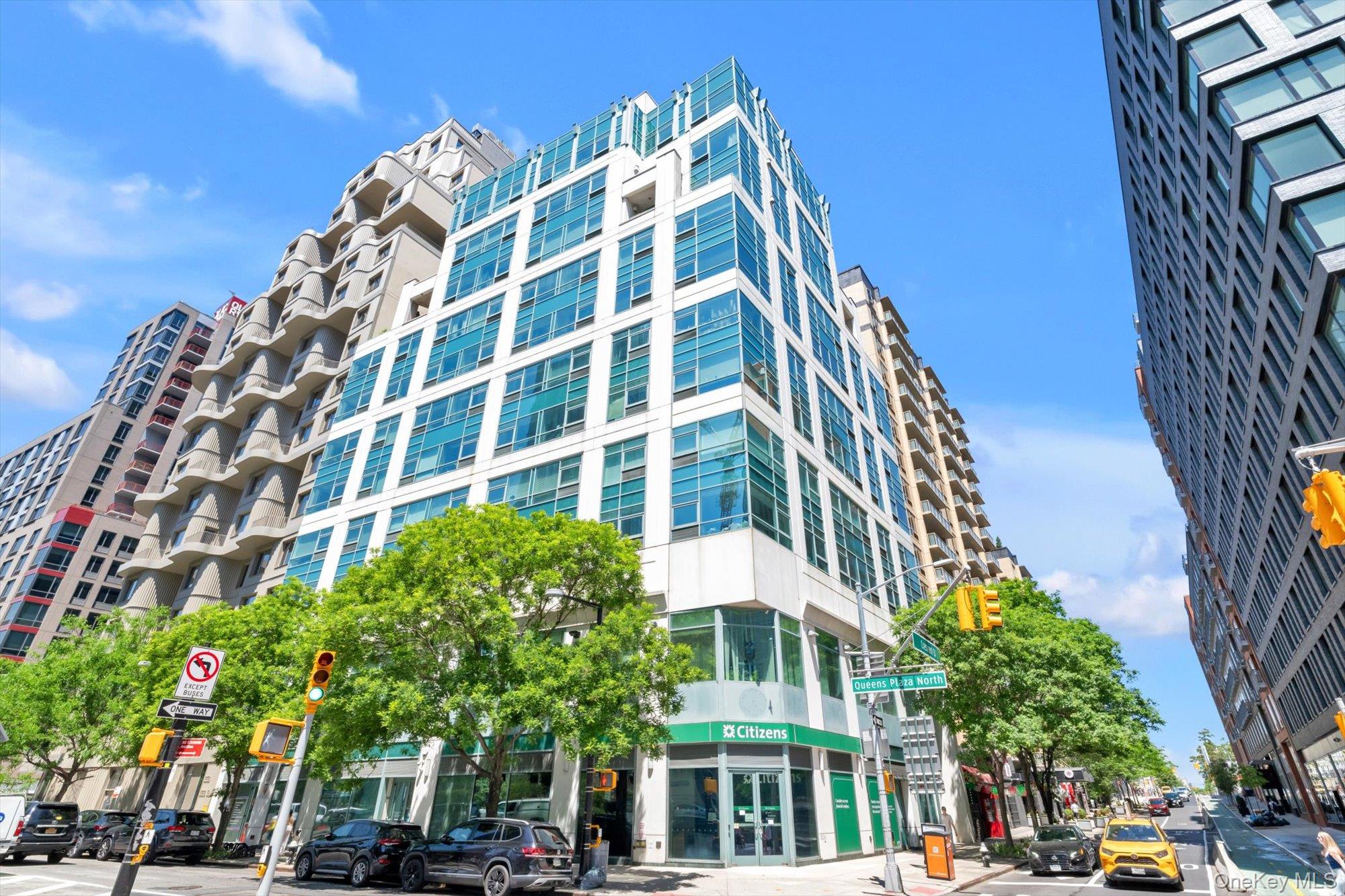 2415 Queens Plaza 6b Property Photo 1