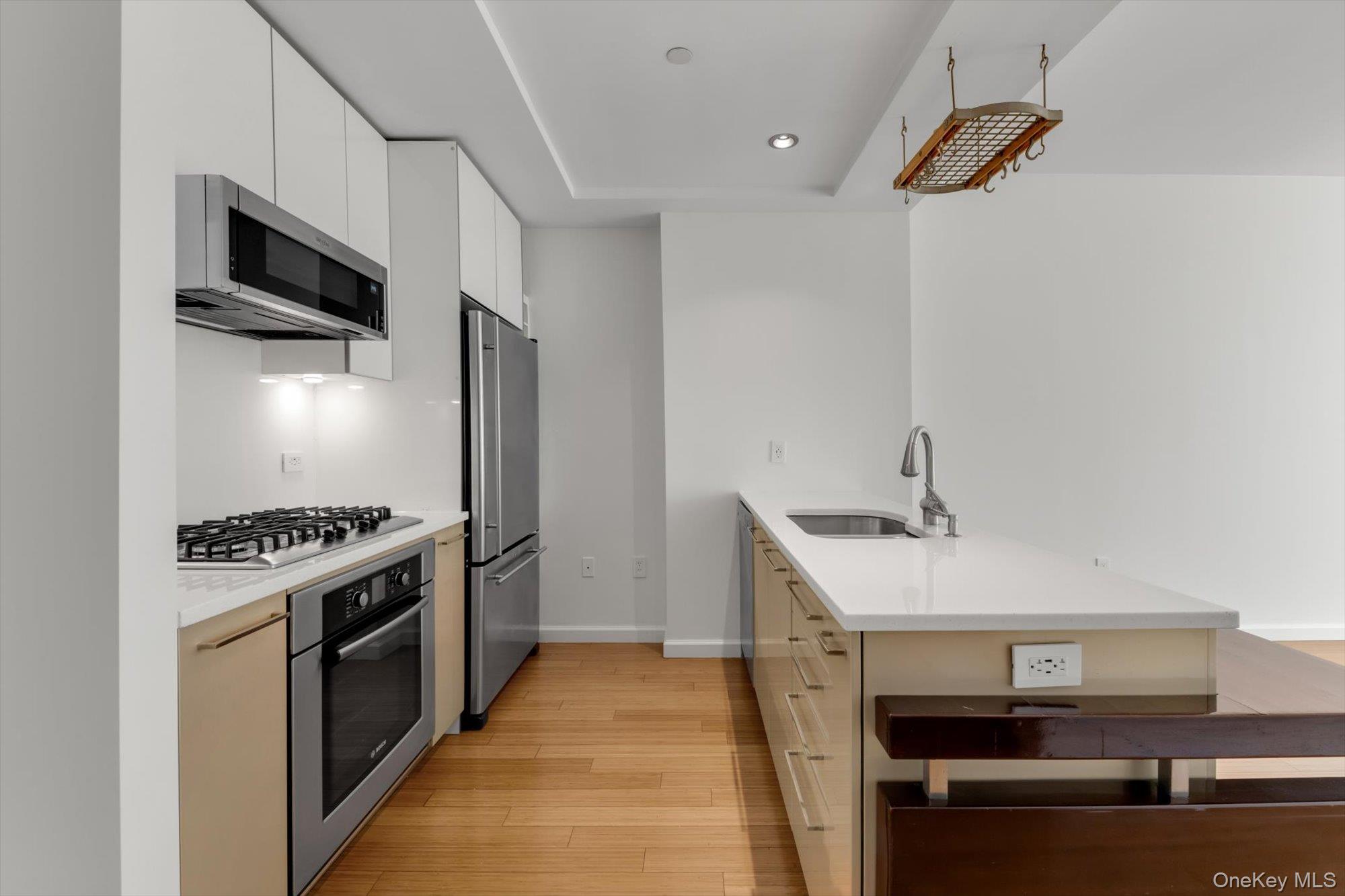2415 Queens Plaza 6b Property Photo 11