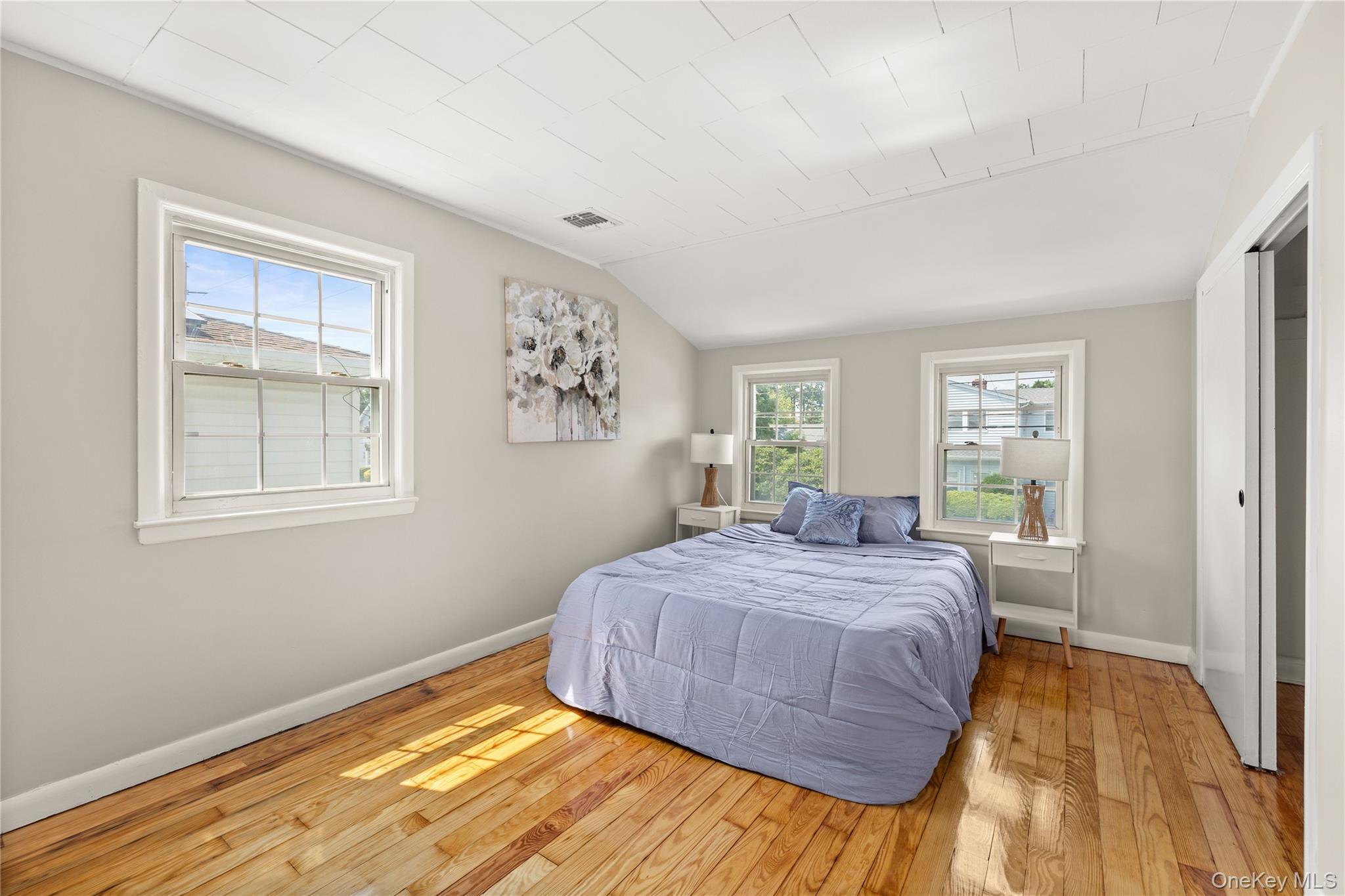 718 Elmwood Road Property Photo 11