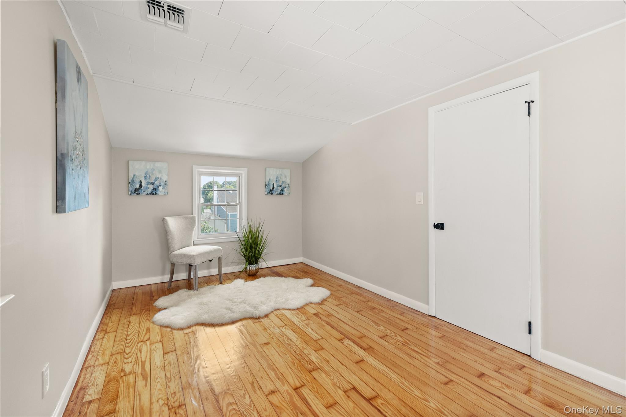 718 Elmwood Road Property Photo 16