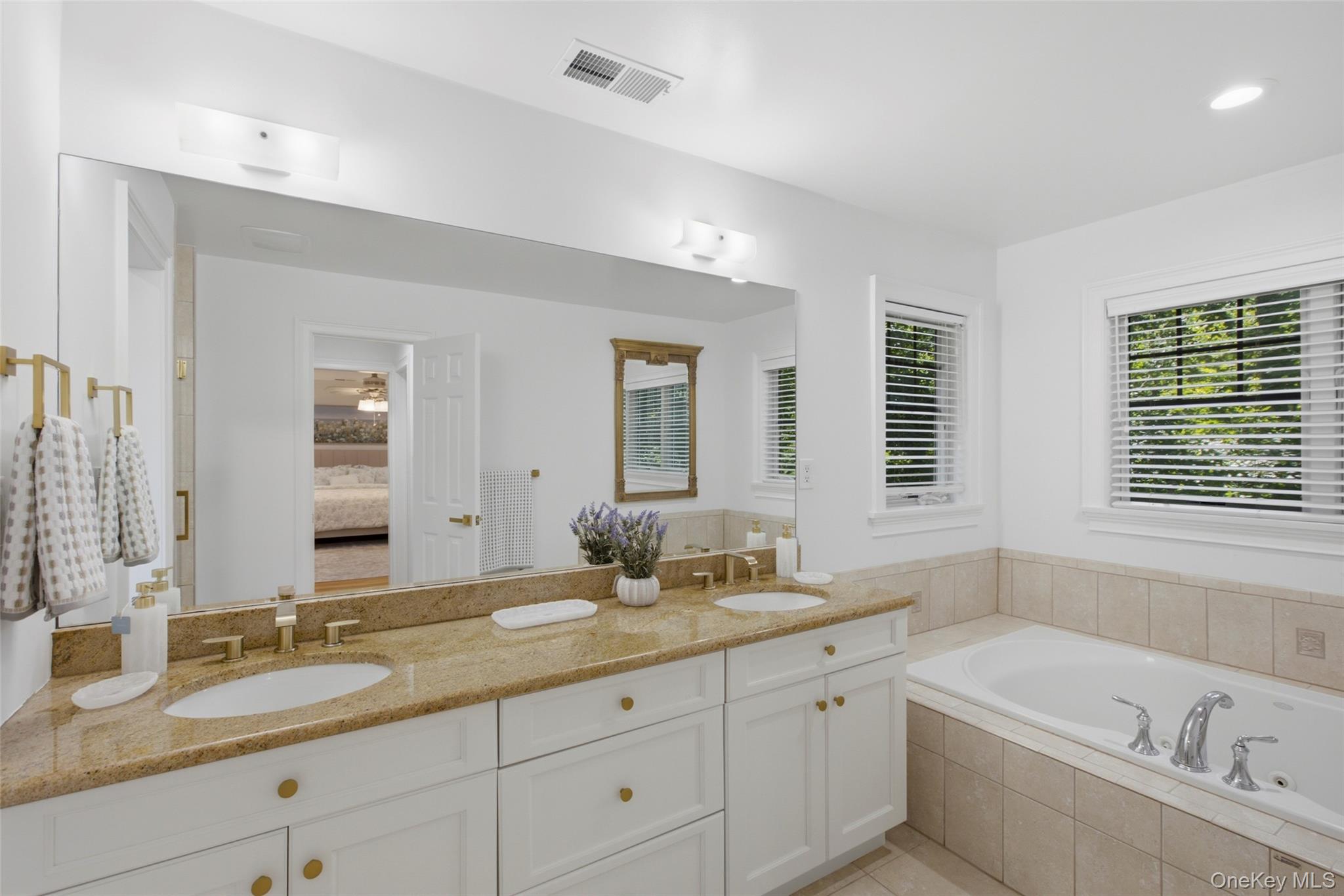 17 Nadworny Lane Property Photo 16