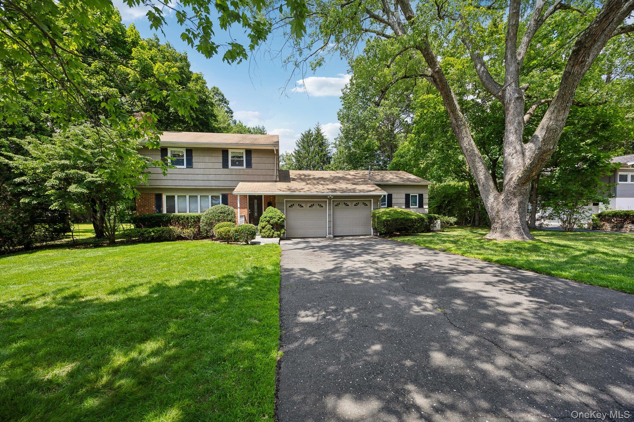 4 Holly Lane Property Photo 1